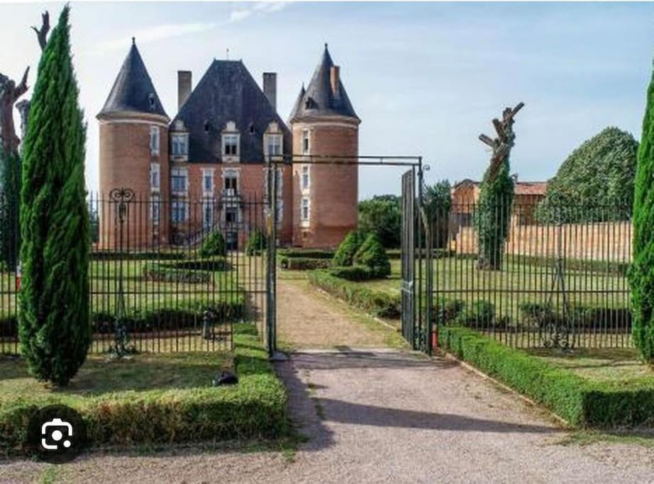 Maison A Saint Elix Le Chateau 외부 사진